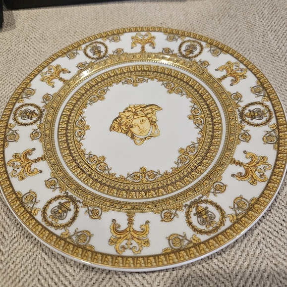 Versace Gold and White Dining Plates - Picture 10 of 15